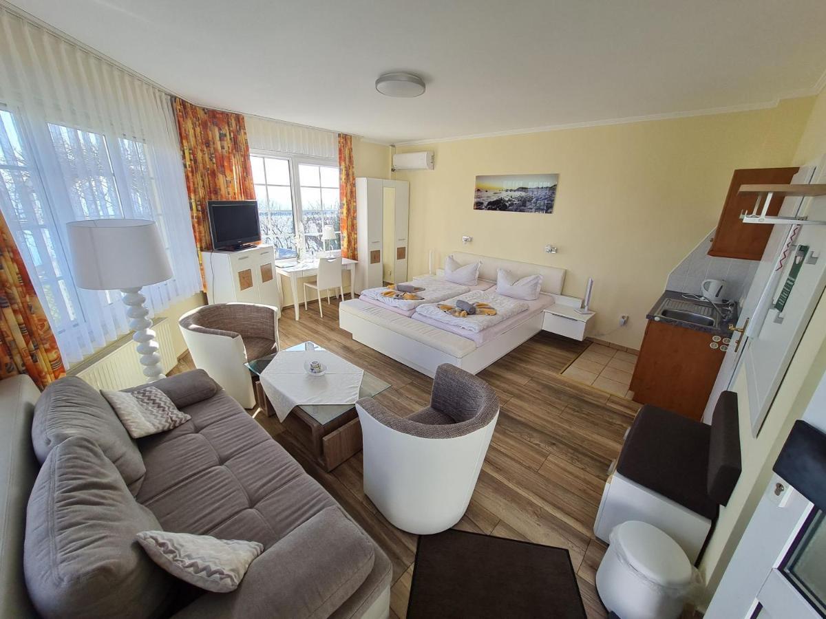 Hotel Waterkant Засниц Экстерьер фото