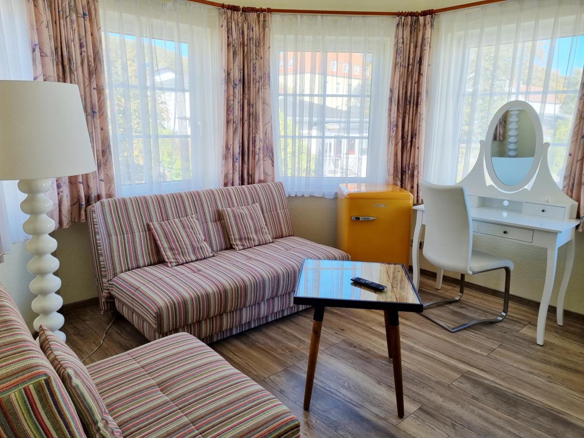 Hotel Waterkant Засниц Экстерьер фото